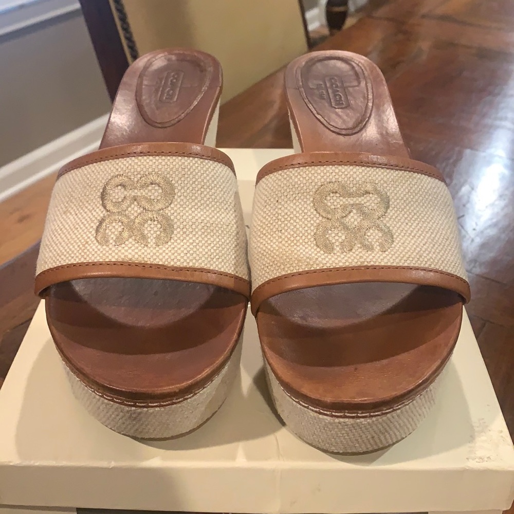 Coach cream wedge … size 9.5M… very stylish